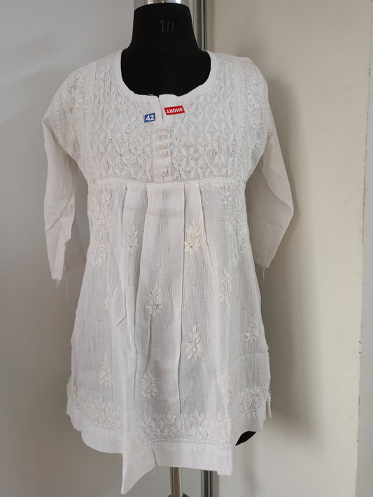 WHITE KOTA COTTON A- LINE SHORT TOP